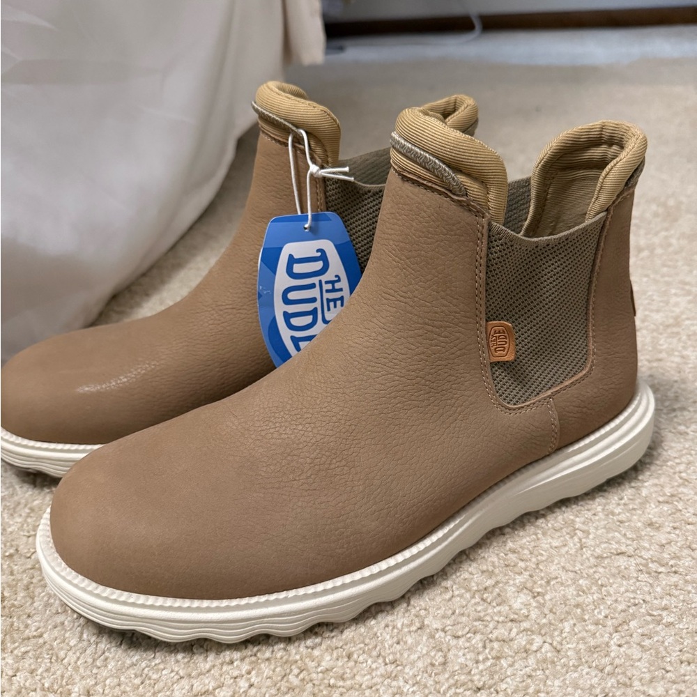 Men's Tan Hey Dude Boots